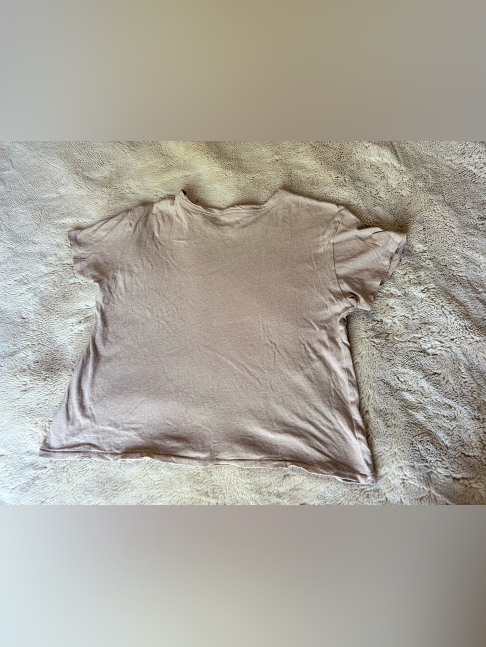 American Eagle lived in minimally distressed tee. Size Small